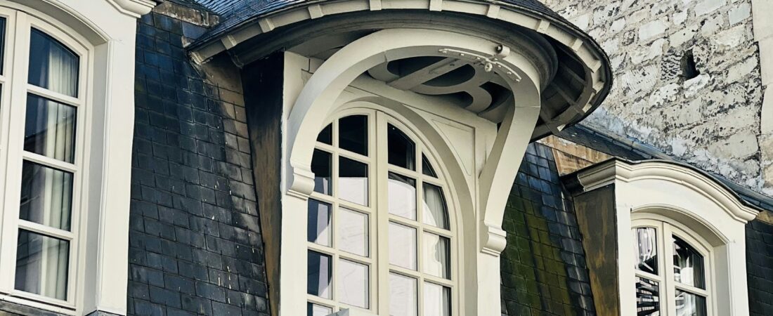 Modern Window Styles: Enhancing Your Home’s Curb Appeal